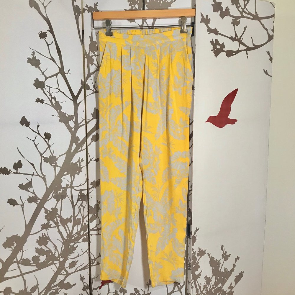 COPY - NEW H&M Yellow Gray Floral High Waist Pleated Pant